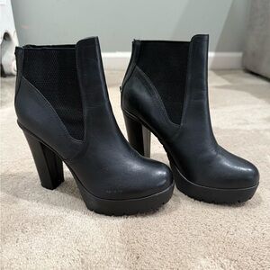 Steve Madden Black Leather Ankle Boots